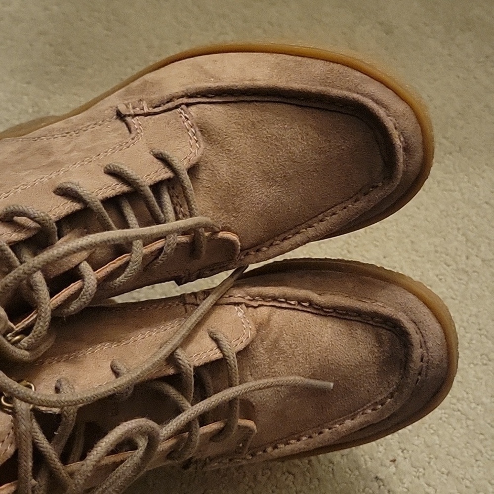 NEW! ZODIAC Talula Vegan Suede Faux Lace Up Wedge Ankle Booties 6. - Picture 4 of 8